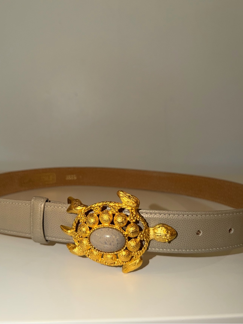 Vintage Carlisle Gold-Tone Turtle Metal Buckle with Taupe Leather Belt, Sz Large